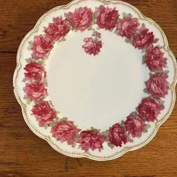 Haviland Limoges Schleiger 55‎ Drop Rose 8” Plate Double Gold. Small chips - Picture 1 of 9